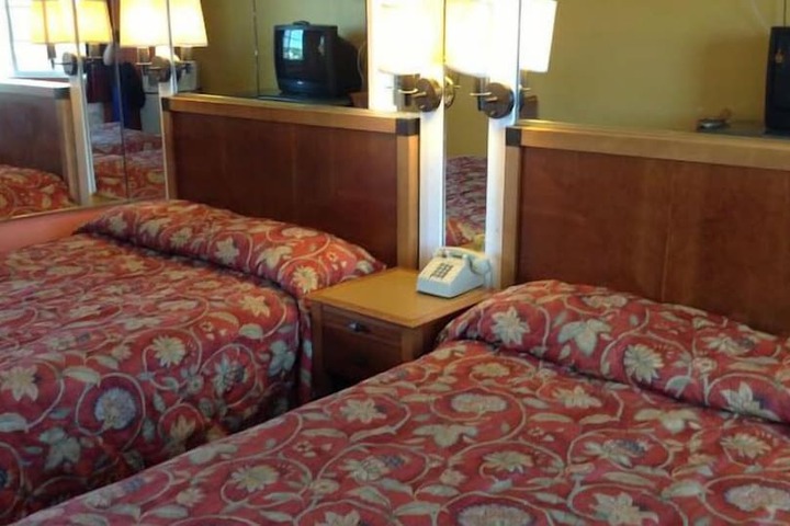 Room 15 of 20