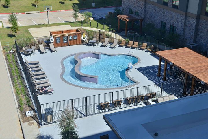 Pool 6 of 52