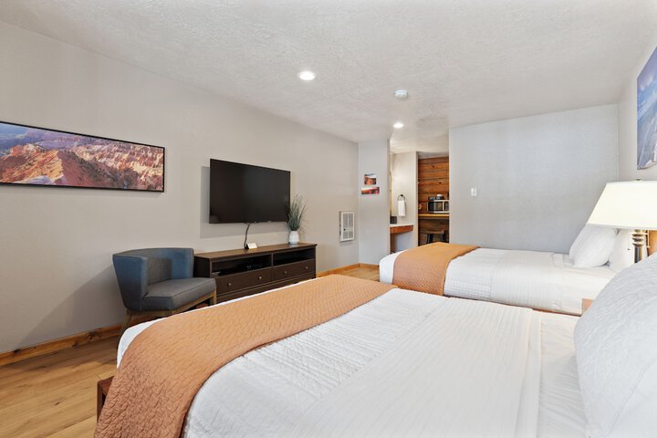 Room 64 of 120
