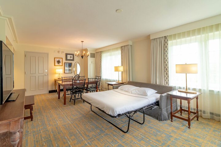 Williamsburg Lodge Autograph Collection