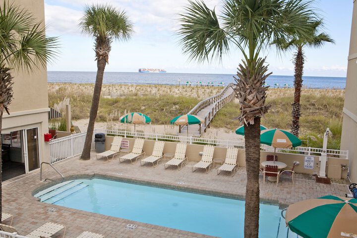 Pool 4 of 32
