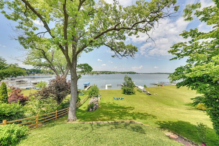 Waterfront Fox Lake Vacation Rental w / Fire Pit!