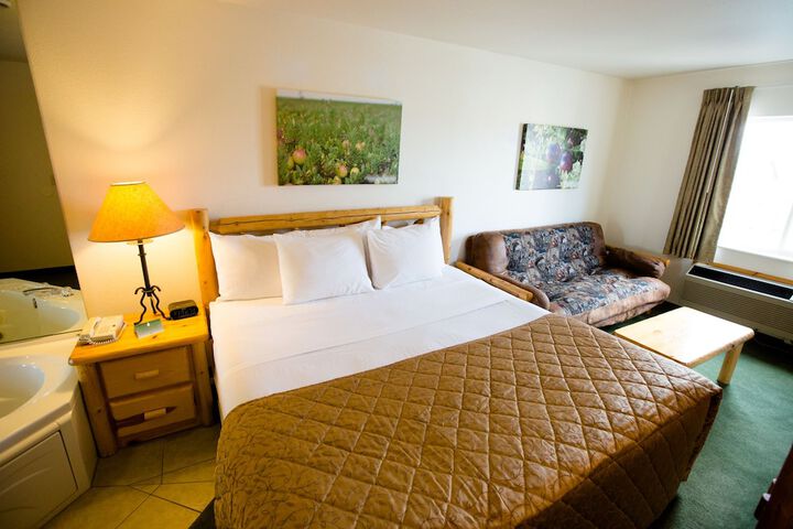 Cranberry Country Lodge