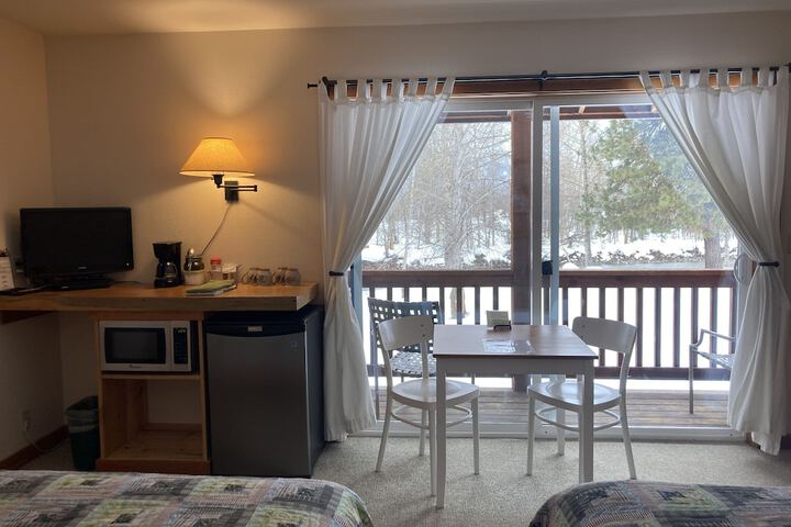 Room 157 of 210