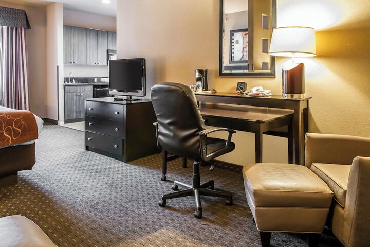 Comfort Suites Hobbs