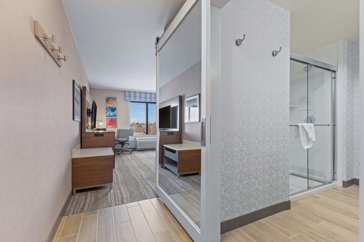 Hampton Inn & Suites Greeley