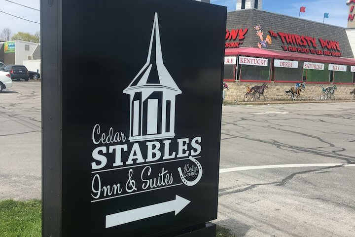 Cedar Stables Inn and Suites