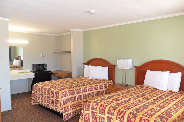 Room 17 of 41