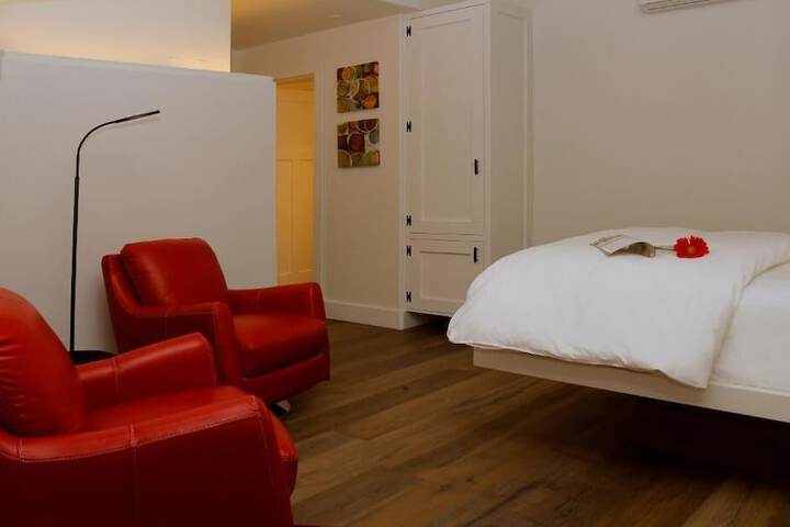 Room 47 of 117