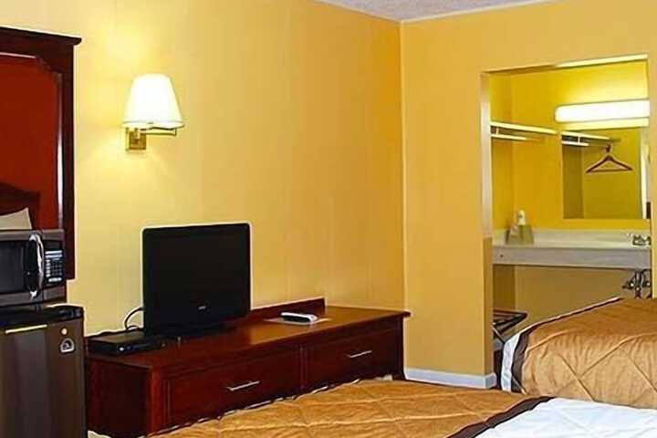 Room 12 of 29