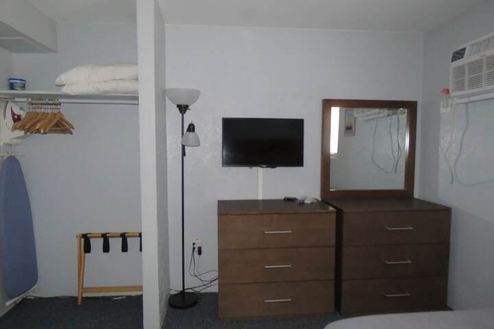 Room 19 of 30