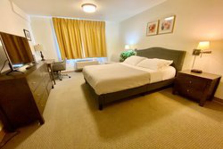 Room 30 of 48