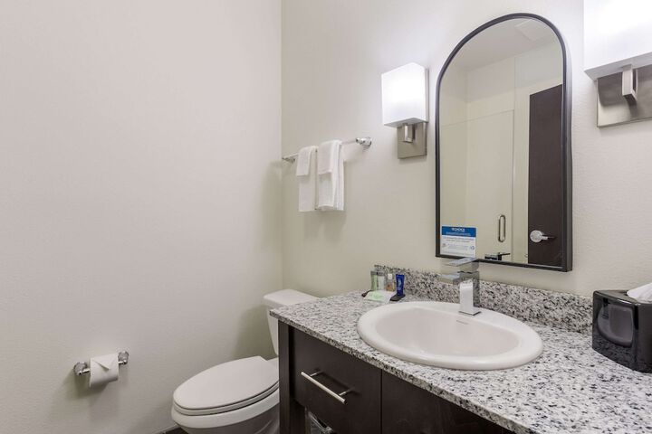 Room 20 of 28