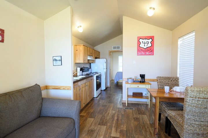 Red Leaf Cottages