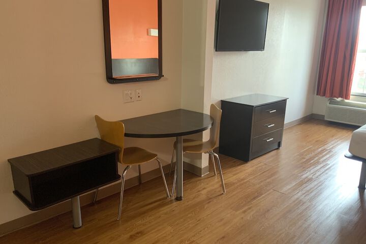 Room 18 of 35