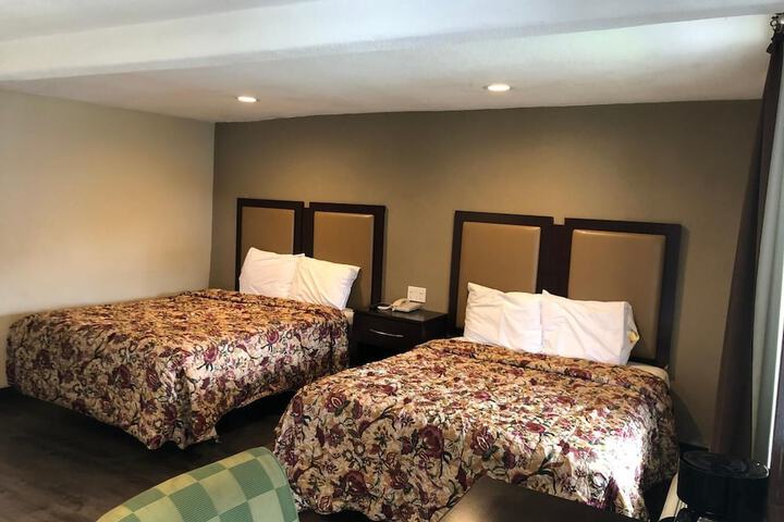 Room 21 of 31