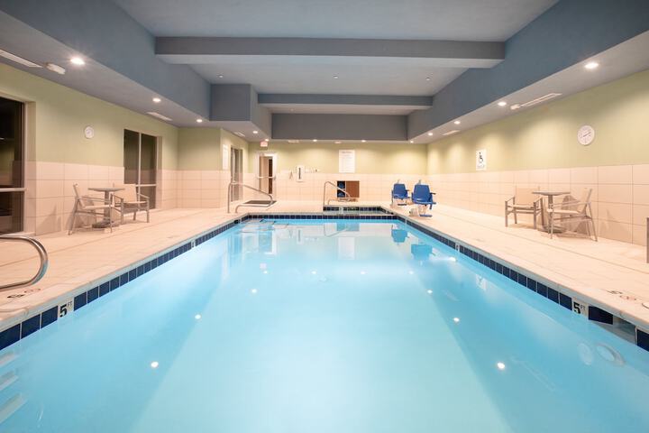 Pool 10 of 36