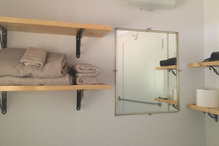 Room 53 of 105