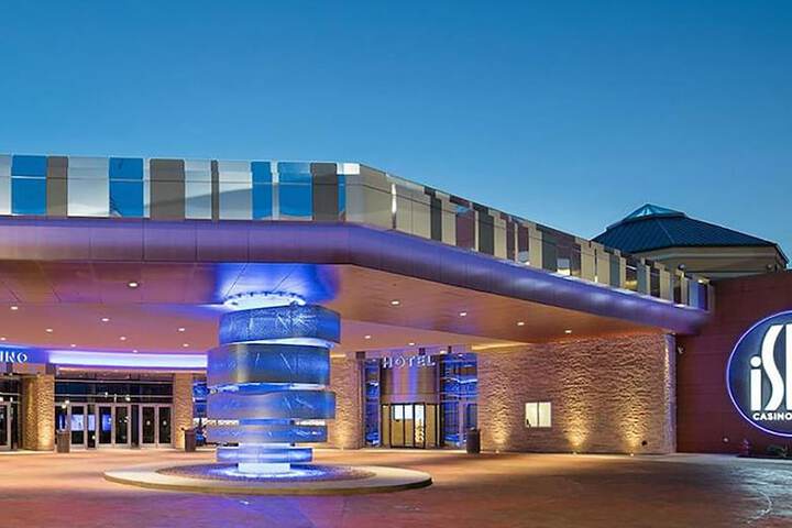 Isle Casino Hotel Bettendorf - a Caesars Rewards Destination