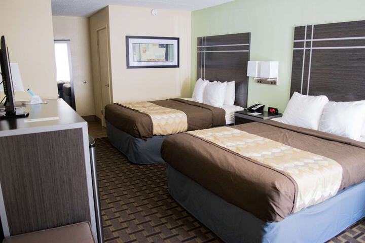 Room 17 of 25