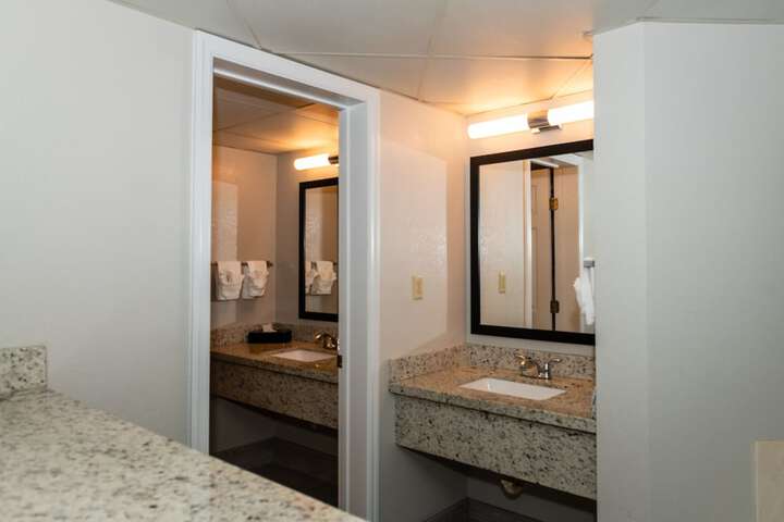 Twin Mountain Inn & Suites