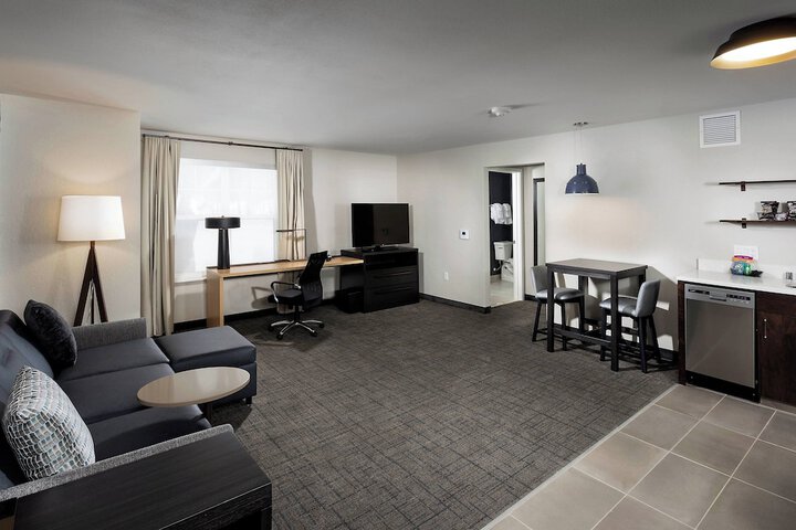 Residence Inn by Marriott Milwaukee Brookfield