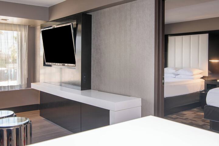 Room 62 of 108
