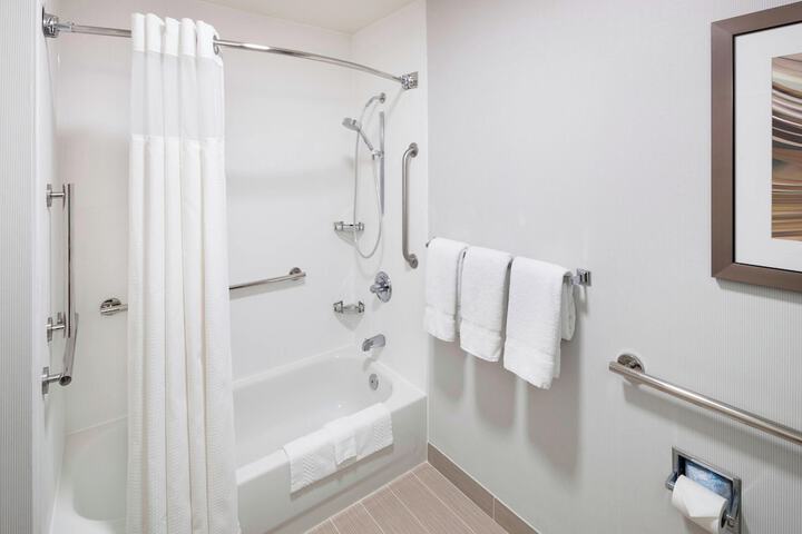 Courtyard by Marriott Pensacola