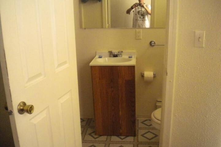 Room 16 of 41