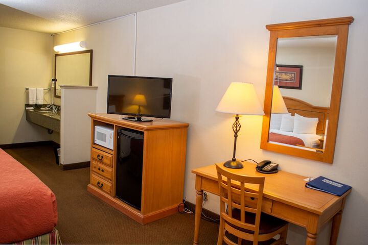 Room 23 of 29