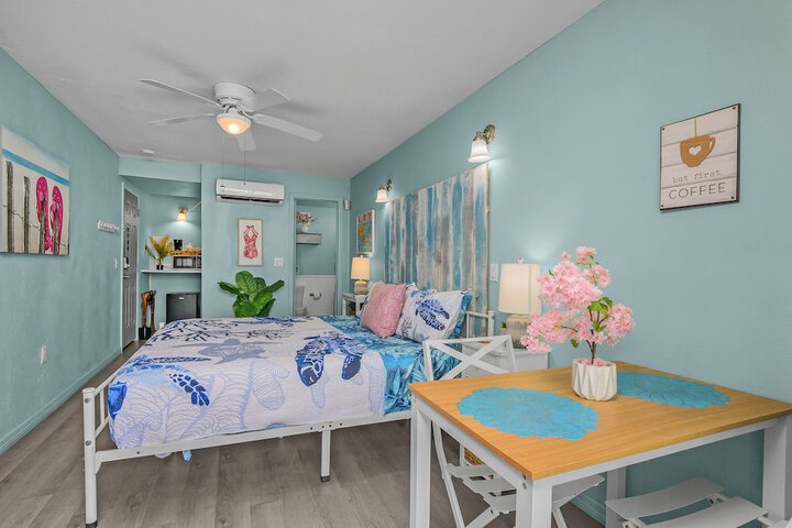 Latitude 26 Waterfront Boutique Resort - Bonita Springs