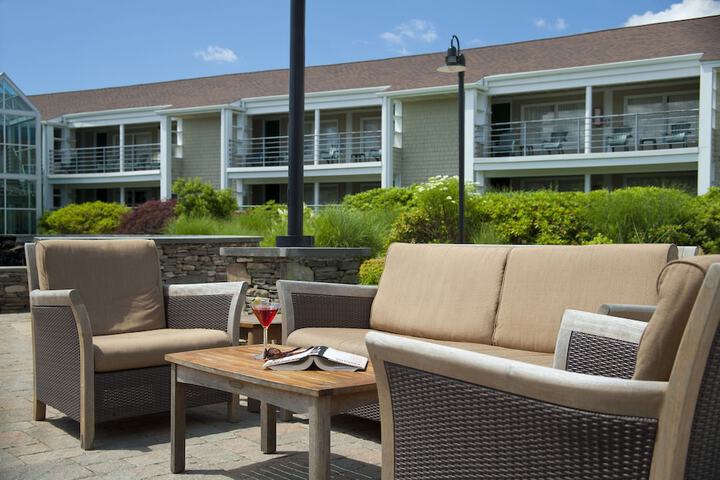 Hyannis Harbor Hotel