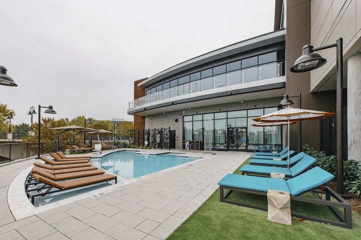 Hotel Indigo Columbus at Riverfront Place by IHG