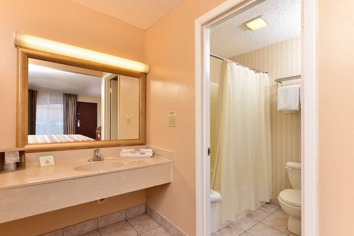 Room 18 of 20