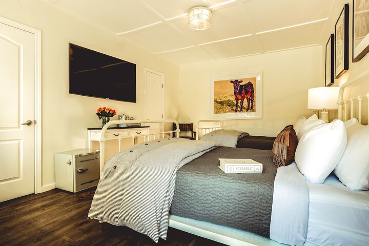 Room 14 of 22
