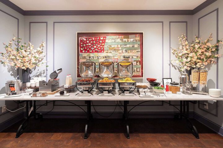 Breakfast/Coffee Service 109 of 111