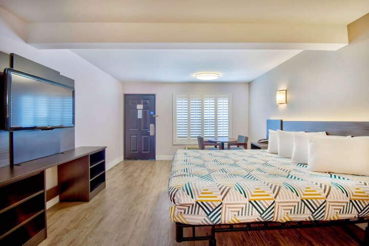 Room 16 of 45