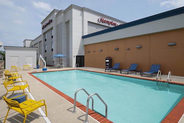 Hampton Inn Magnolia