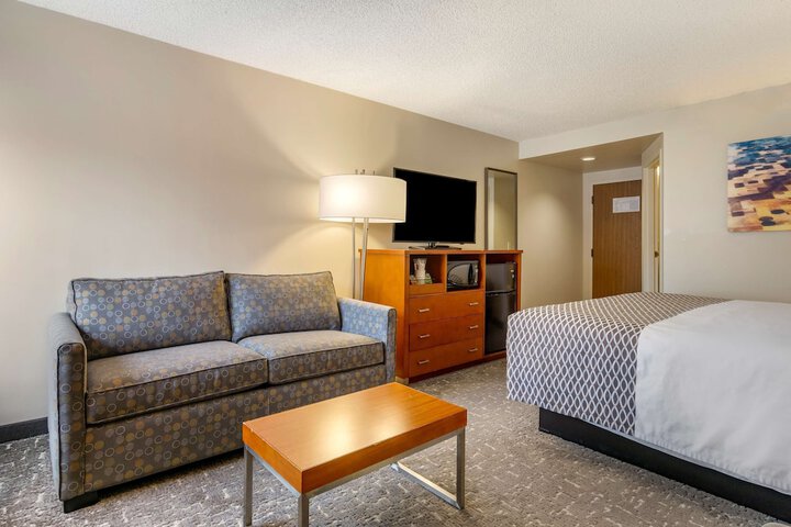 Room 26 of 37