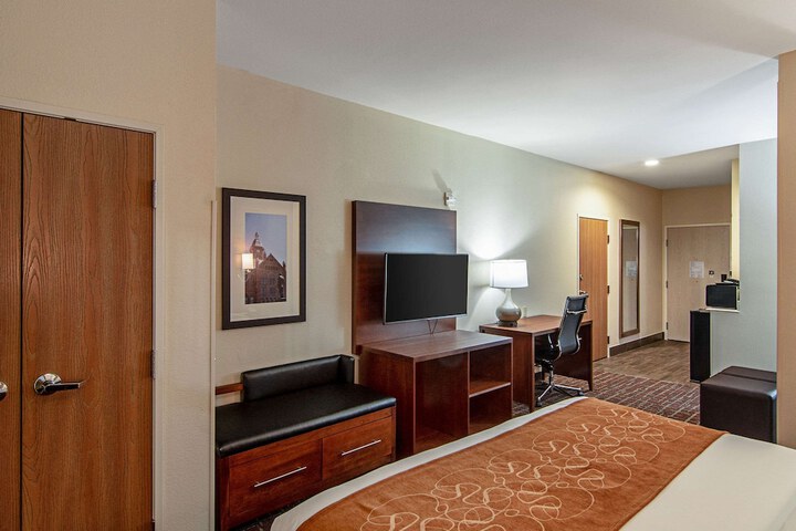 Room 25 of 54