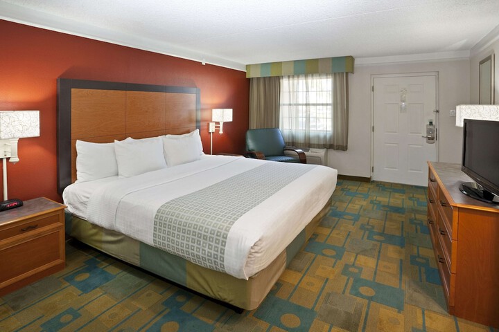 Room 21 of 40