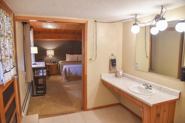 Room 108 of 157