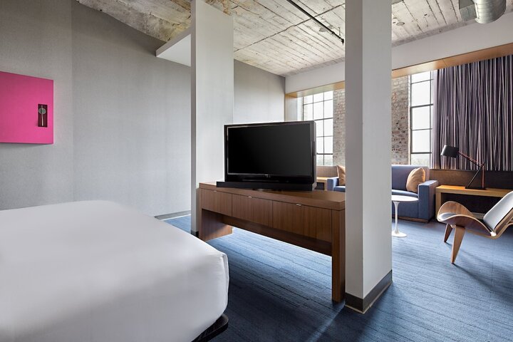 Room 18 of 42