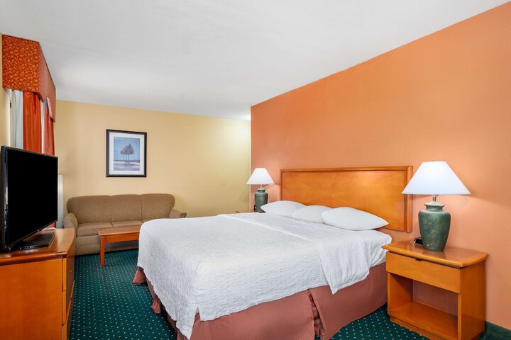 Hampton Inn & Suites Sacramento-Elk Grove Laguna I-5