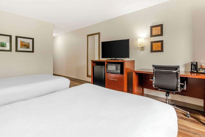 Room 17 of 35
