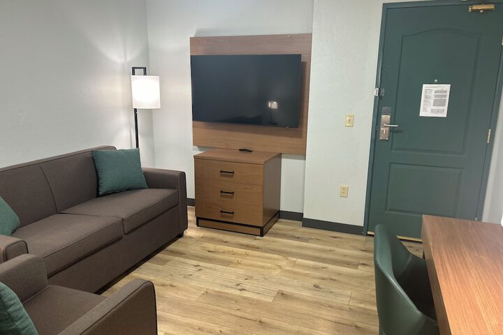 Wingate Suites by Wyndham Mansfield