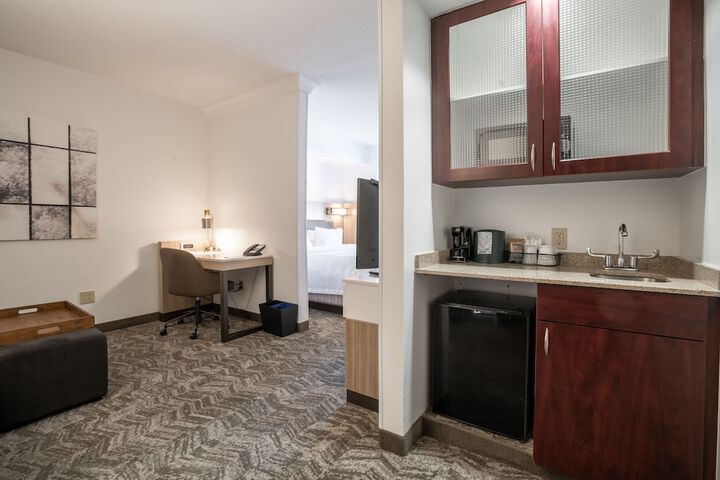 Room 40 of 74