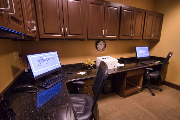 Business Center 50 of 51