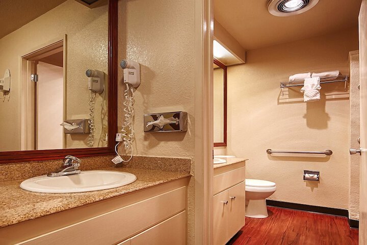 Best Western Heritage Inn