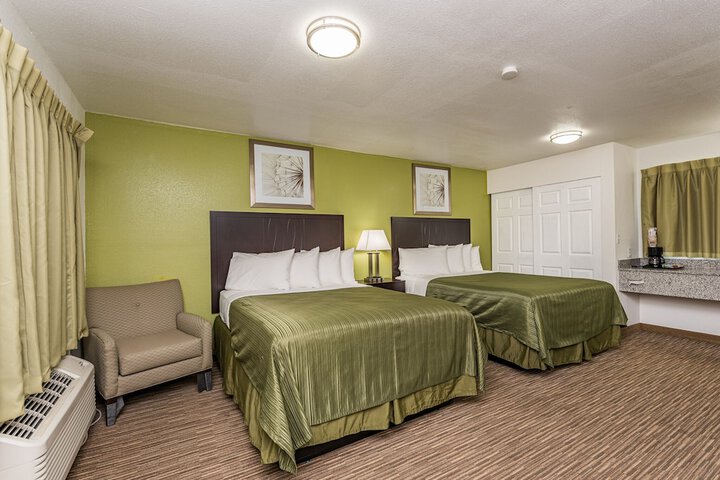 Room 15 of 32